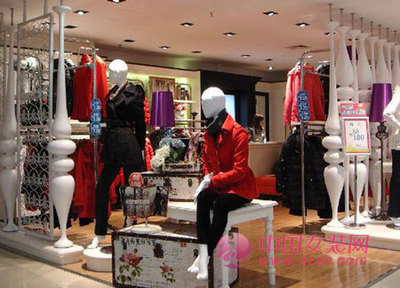 终端导购如何巧妙处理顾客的“心理账户”——提升女装店铺销售的关键技巧